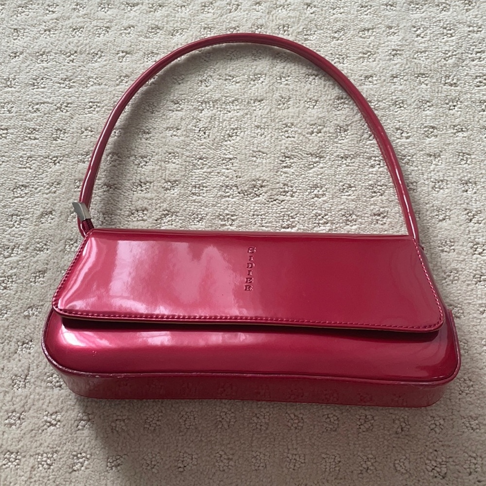 Patent red shoulder bag - vintage